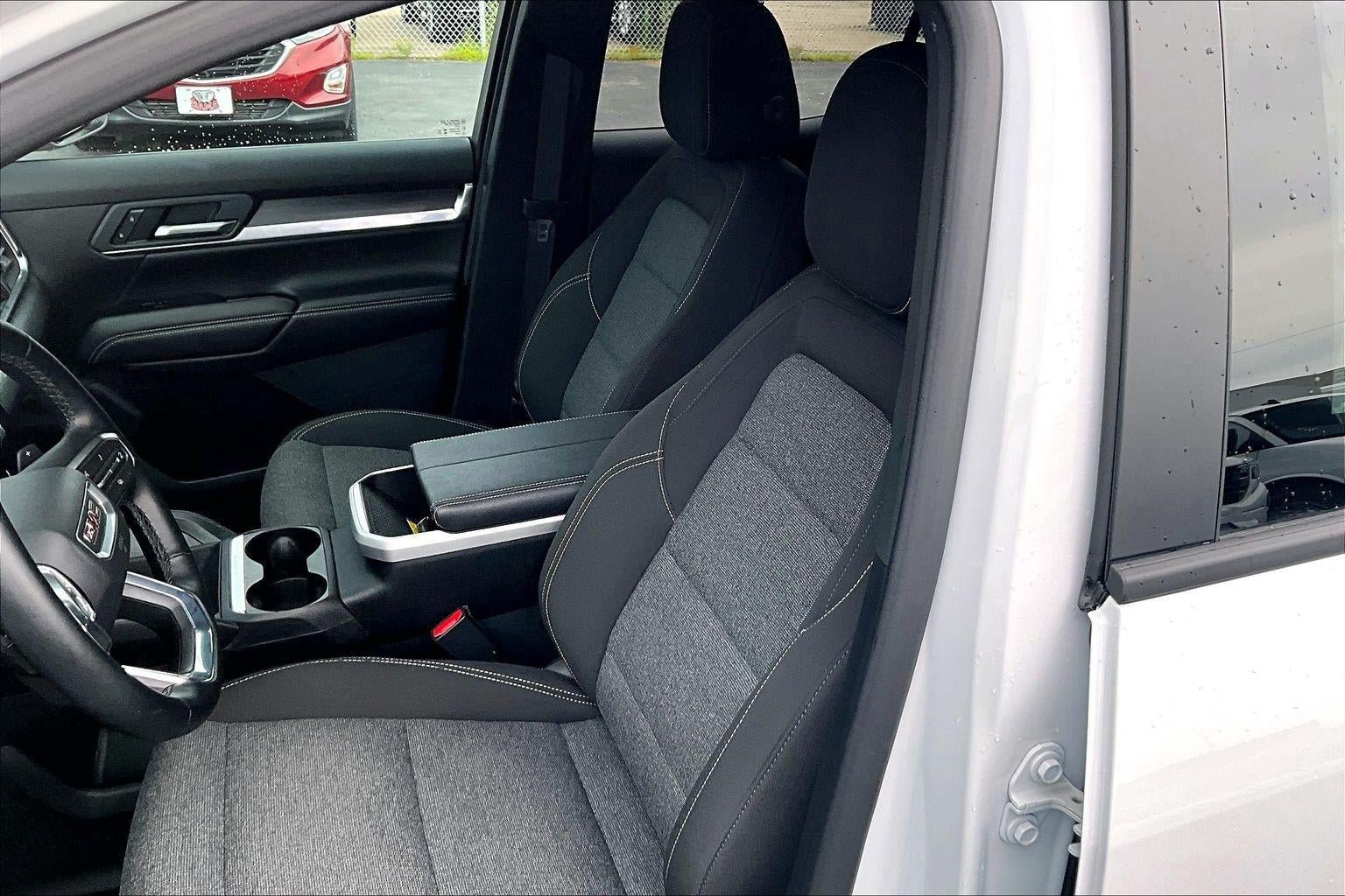 Used 2026 GMC Terrain Elevation FWD image 23