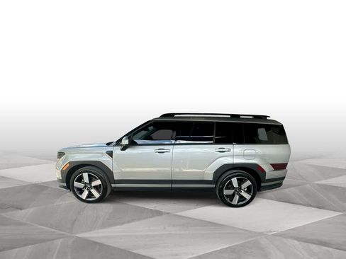 Used 2024 Hyundai Santa Fe Limited FWD image 5