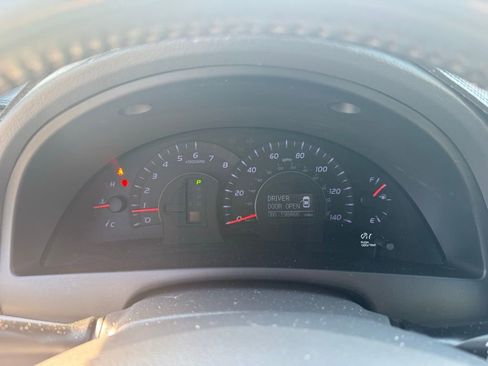 Used 2010 Toyota Camry image 32