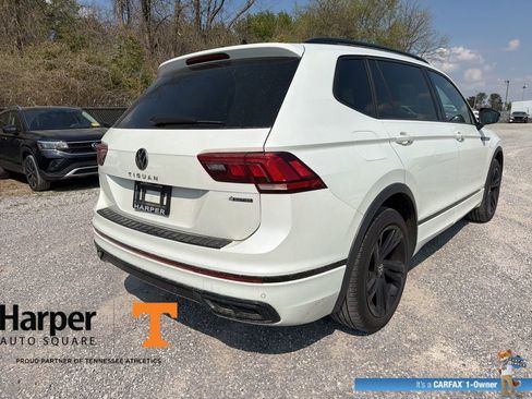 Used 2023 Volkswagen Tiguan SE R-Line image 5