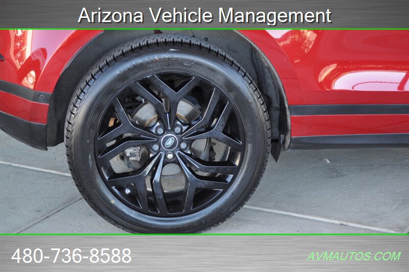 Used 2020 Land Rover Range Rover Evoque SE AWD/4WD image 15