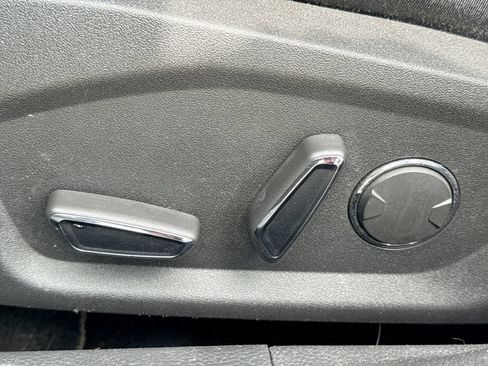 Used 2014 Ford Fusion SE w/ Equipment Group 201A FWD image 13