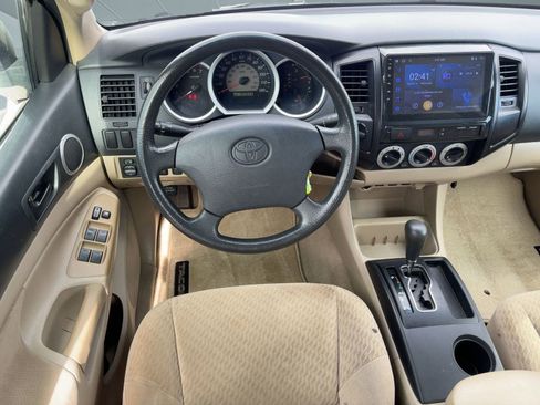 Used 2010 Toyota Tacoma 4x4 Double Cab V6 image 23