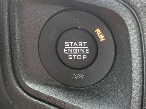 Used 2024 Jeep Wrangler Sport AWD/4WD image 25