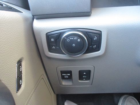 Used 2020 Ford F150 XLT w/ Equipment Group 302A Luxury image 15