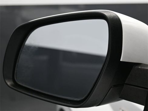 Used 2022 Hyundai Venue SE image 8