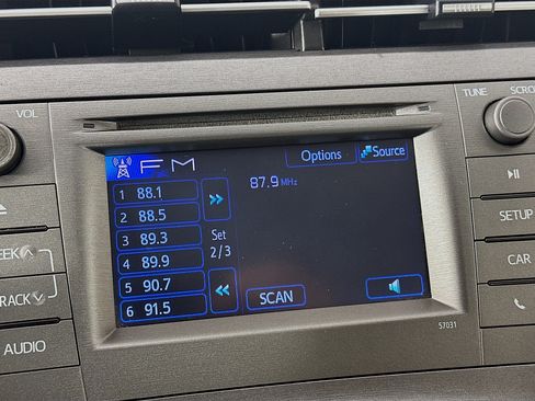 Used 2013 Toyota Prius Two FWD image 19