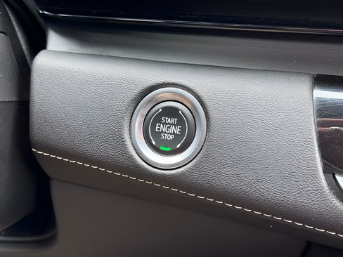 Used 2023 Cadillac Escalade Sport AWD/4WD image 20