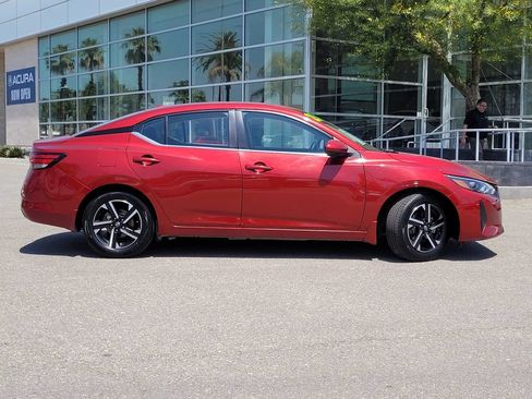 Used 2025 Nissan Sentra SV FWD image 5