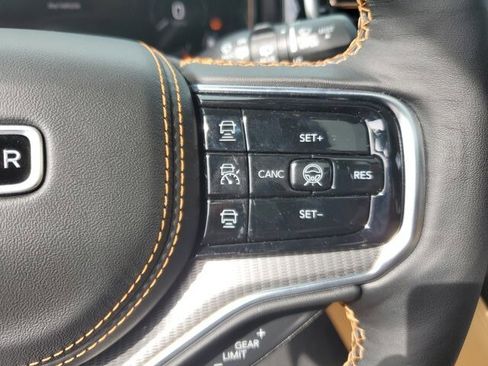 New 2023 Jeep Grand Wagoneer Series III w/ Quick Order Packagew 28T AWD/4WD image 20