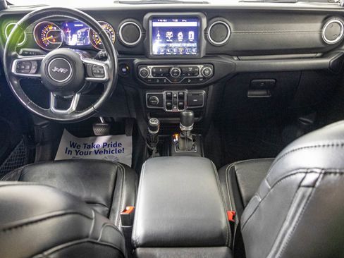Used 2020 Jeep Wrangler Unlimited Sahara AWD/4WD image 26