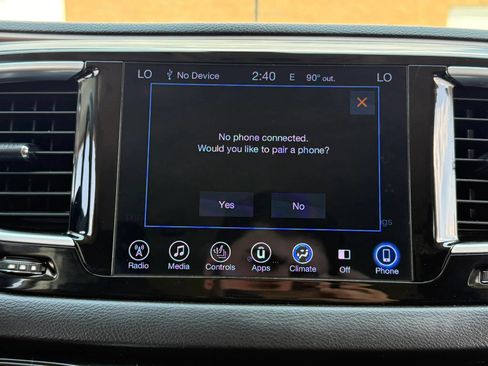 Used 2017 Chrysler Pacifica Touring-L Plus FWD image 40