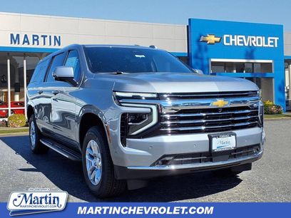 New 2026 Chevrolet Suburban LT w/ Comfort Package