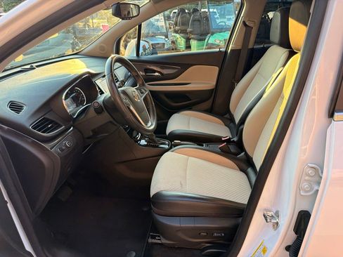 Used 2021 Buick Encore Preferred w/ Safety Package AWD/4WD image 10
