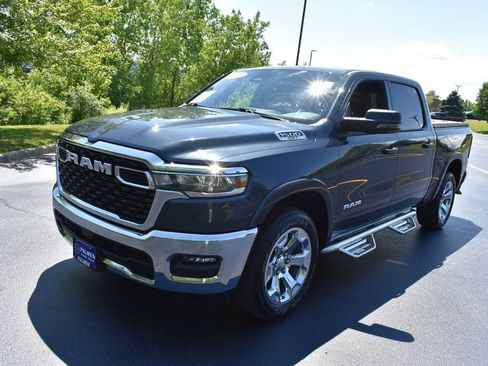 Used 2025 RAM 1500 Big Horn AWD/4WD image 12