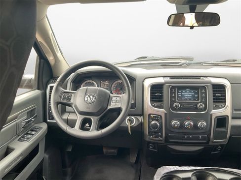 Used 2019 RAM 1500 Classic Warlock image 11