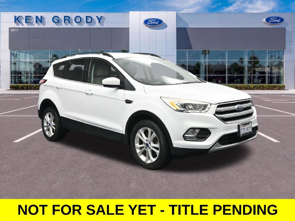 Used 2017 Ford Escape SE w/ SE Leather Comfort Package FWD 360° Tour