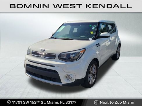 Used 2019 Kia Soul + image 3