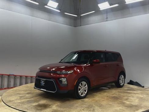Used 2020 Kia Soul LX image 4