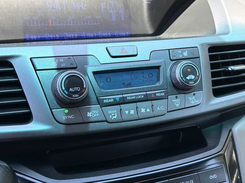 Used 2011 Honda Odyssey EX-L image 44