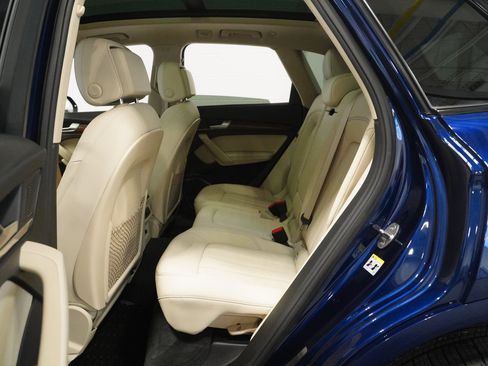 Used 2024 Audi Q5 2.0T Premium Plus w/ Premium Plus Package AWD/4WD image 13