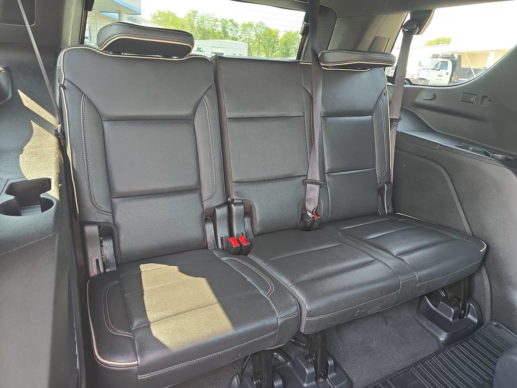 Used 2021 GMC Yukon SLT AWD/4WD image 16