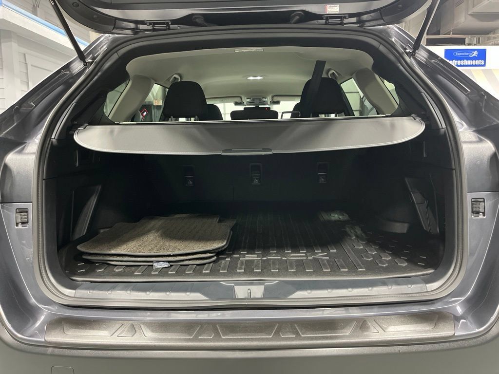 Certified 2025 Subaru Outback Premium AWD/4WD image 37
