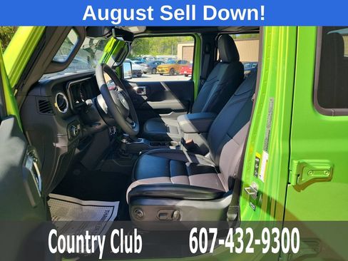 Used 2026 Jeep Gladiator Sport AWD/4WD image 11