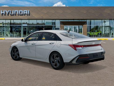 New 2026 Hyundai Elantra Sport image 5