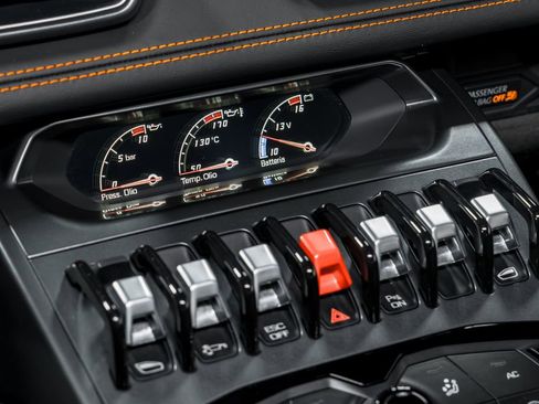 Used 2015 Lamborghini Huracan LP 610-4 image 19