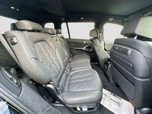 New 2027 BMW X7 xDrive40i w/ Executive Package AWD/4WD image 20