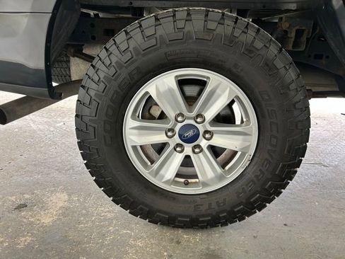 Used 2018 Ford F150 XLT AWD/4WD image 13