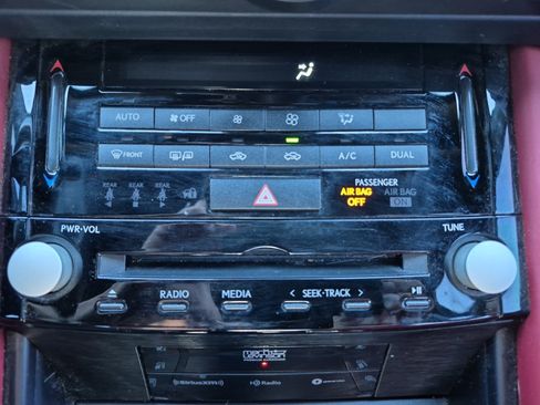 Used 2021 Lexus IS 350 F Sport w/ Accessory Package 2 AWD/4WD image 31