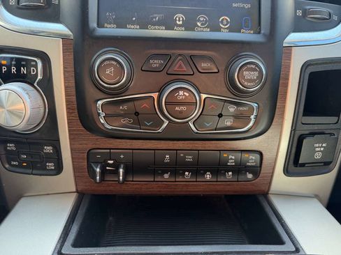 Used 2015 RAM 1500 Laramie w/ Convenience Group image 34