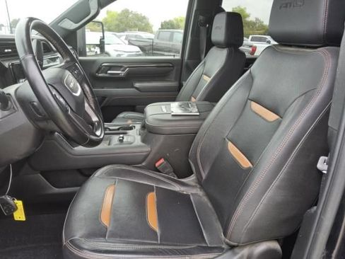 Used 2024 GMC Sierra 3500 AT4 w/ Technology Package AWD/4WD image 3