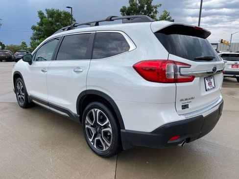 Used 2025 Subaru Ascent Touring w/ Popular Package #1 AWD/4WD image 3