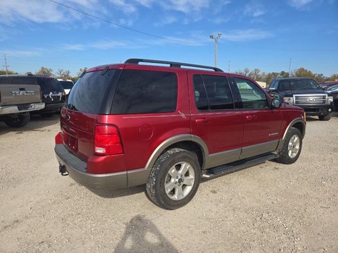 Used 2004 Ford Explorer Eddie Bauer image 3