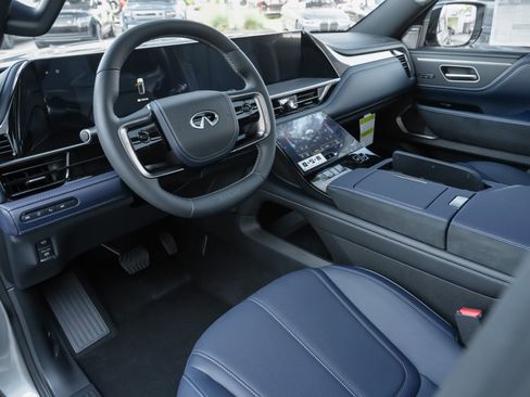 New 2026 INFINITI QX80 4WD w/ Sport Exterior Package image 7