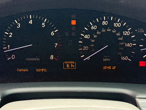 Used 2005 Lexus LS 430 RWD image 18