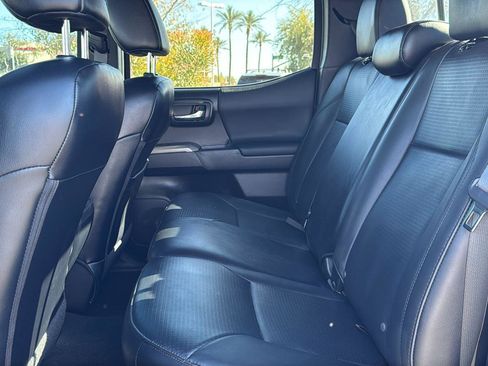 Used 2019 Toyota Tacoma TRD Off-Road image 27