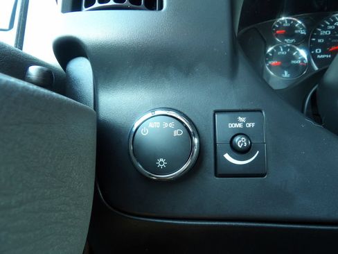 Used 2025 GMC Savana 2500 w/ Driver Convenience Package RWD image 19