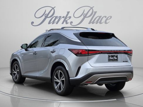 Used 2025 Lexus RX 350 Premium w/ Convenience Package FWD image 3