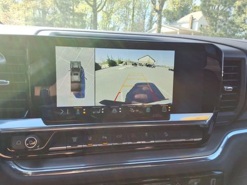 Certified 2025 Chevrolet Silverado 2500 High Country w/ Technology Package image 34