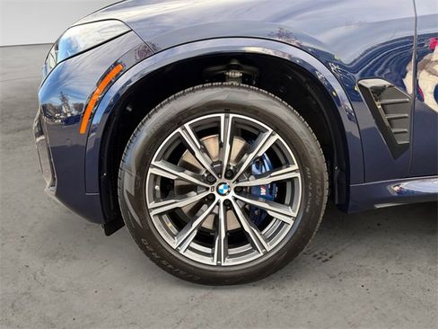 Used 2026 BMW X5 xDrive40i w/ M Sport Package image 9