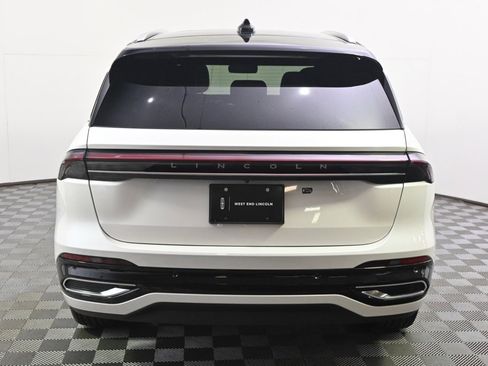 New 2026 Lincoln Nautilus Reserve image 5