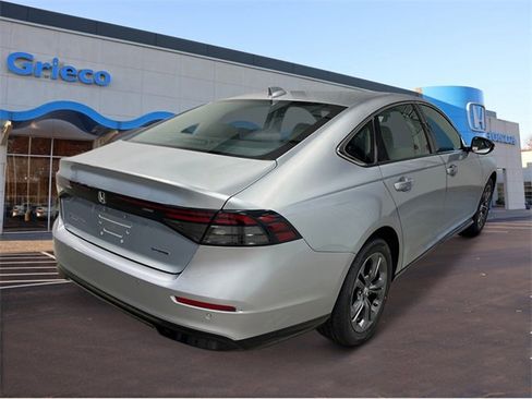 New 2025 Honda Accord EX-L image 7