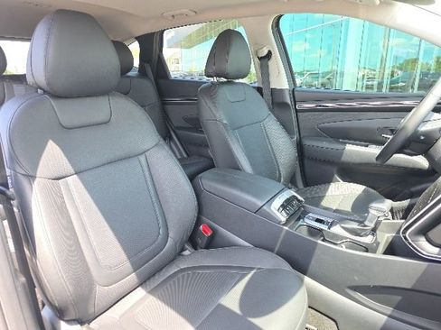 Certified 2024 Hyundai Tucson SEL w/ Convenience Package FWD image 8