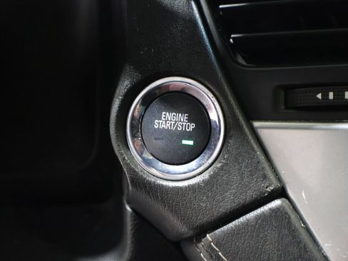 Used 2015 Chevrolet Suburban LTZ AWD/4WD image 30