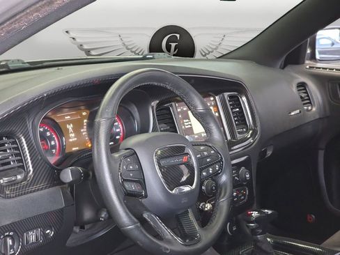 Used 2017 Dodge Charger R/T image 10