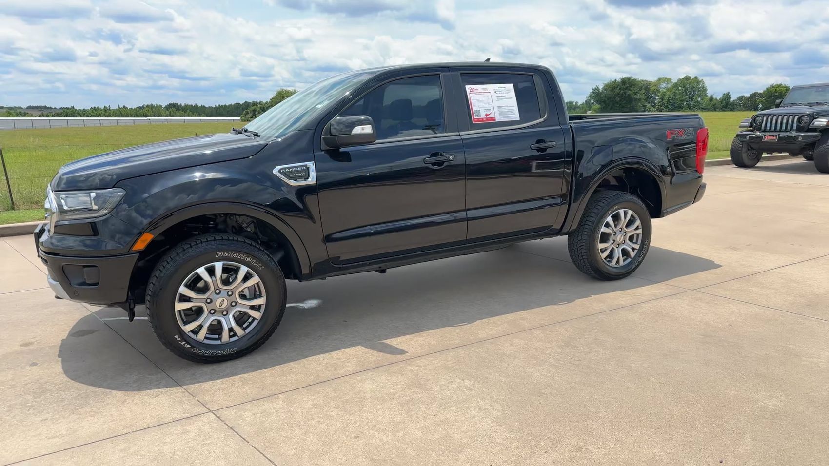 Used 2023 Ford Ranger Lariat w/ FX4 Off-Road Package AWD/4WD image 5
